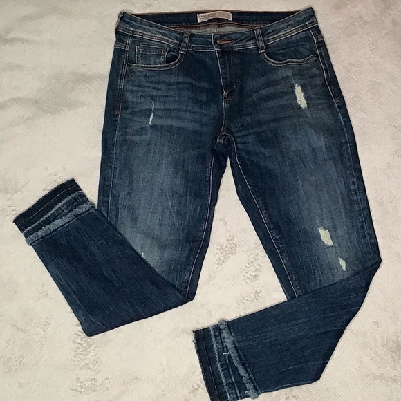 Zara Basic Z1975 Denim Skinny Lightly Distressed Raw Hem Fit Jeans EU38 US6 - Picture 16 of 16
